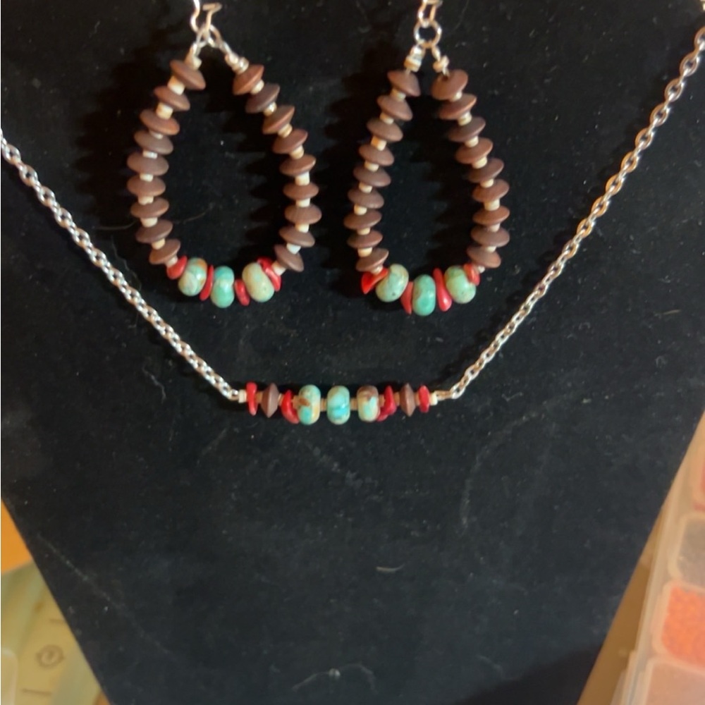 Elegant Brown and Turquoise Beaded Earrings and necklace set